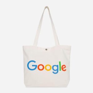 Salah satu contoh merchandise adalah  tote bag